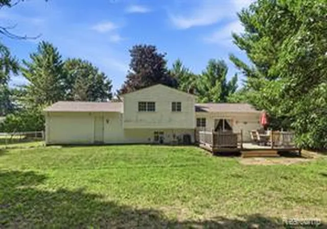 Homes for sale in Waterford, MI | 7208 Banks, Waterford, MI 48327 | MLS# 61009244