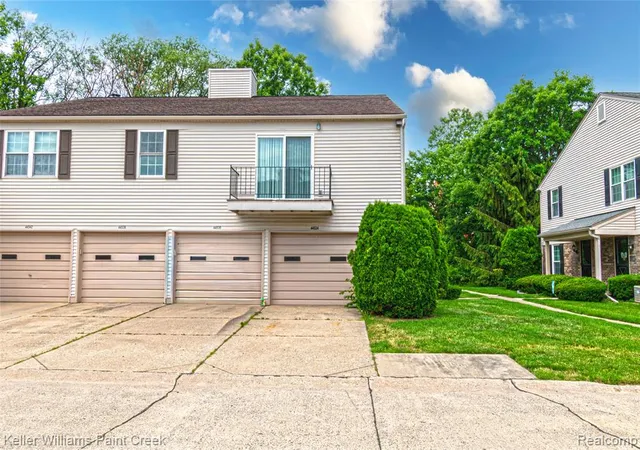 Homes for sale in Clinton Township, MI | 44524 N Bunker Hl Dr, Clinton Township, MI 48038 1001
