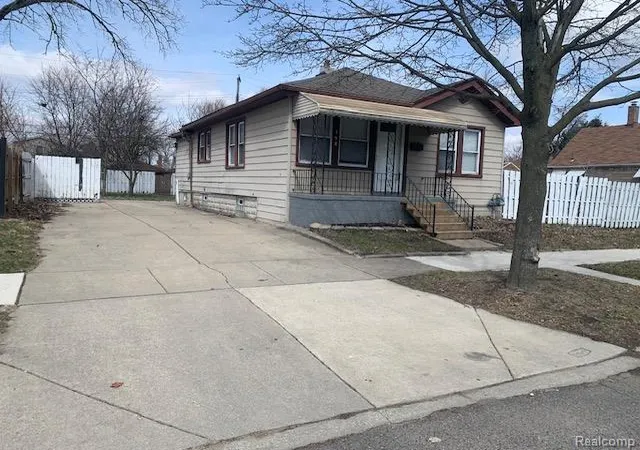 Homes for sale in River Rouge, MI | 198 Fairmont St, River Rouge, MI 48218 | MLS# 61001140