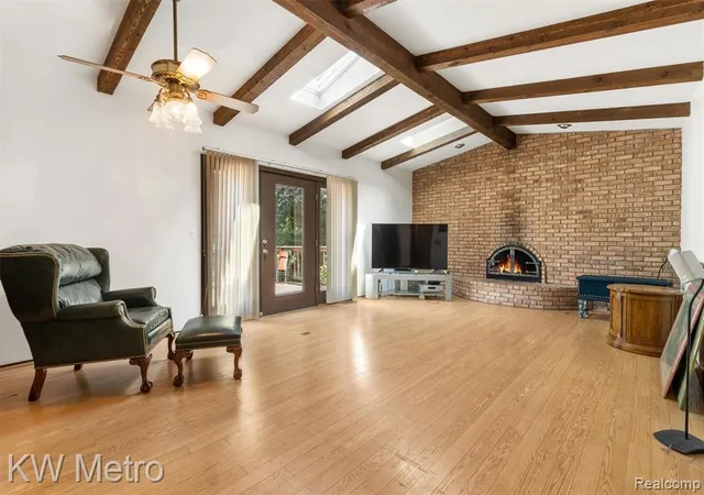 Photo 4 of Single family home for sale at 56811 Foxcroft Ct, Shelby Township, MI 48316 | MLS# 61015042 | Listing updated on 2026-09-04