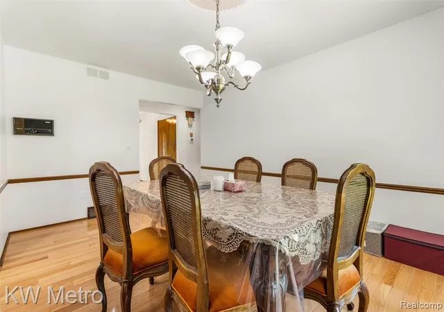 Photo 5 of Single family home for sale at 56811 Foxcroft Ct, Shelby Township, MI 48316 | MLS# 61015042 | Listing updated on 2026-09-04