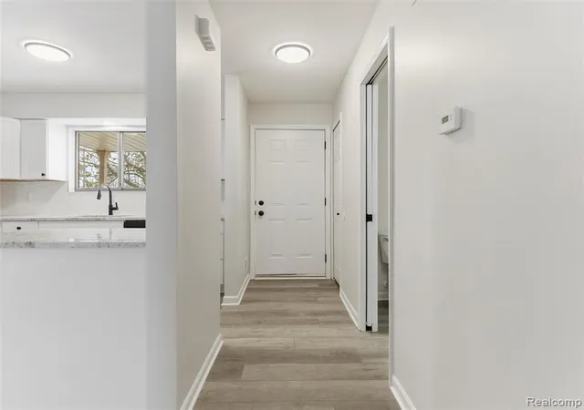 25927 New Forest Ct, New Baltimore, MI 48051 2726 | MLS# 60980608 | Houzeo