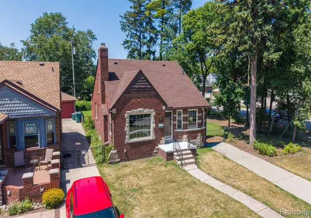 Photo 2 of Sale Pending at 941 N Melborn St, Dearborn, MI 48128 | MLS# 61017721 | Listing updated on 2026-08-21