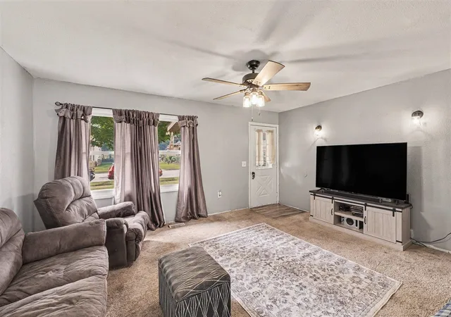 Photo 3 of Sale Pending at 326 E Adams St, Ionia, MI 48846 | MLS# 70546645 | Listing updated on 2026-08-28