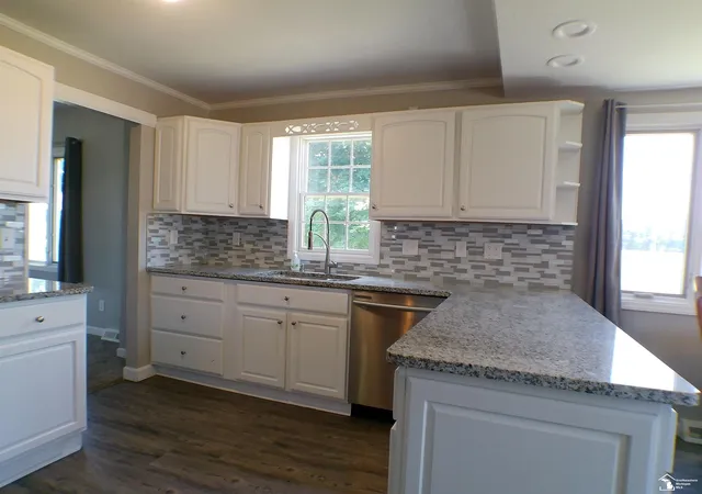 Photo 4 of Sale Pending at 3380 Stewart Rd, Monroe, MI 48162 | MLS# 50180743 | Listing updated on 2025-10-27