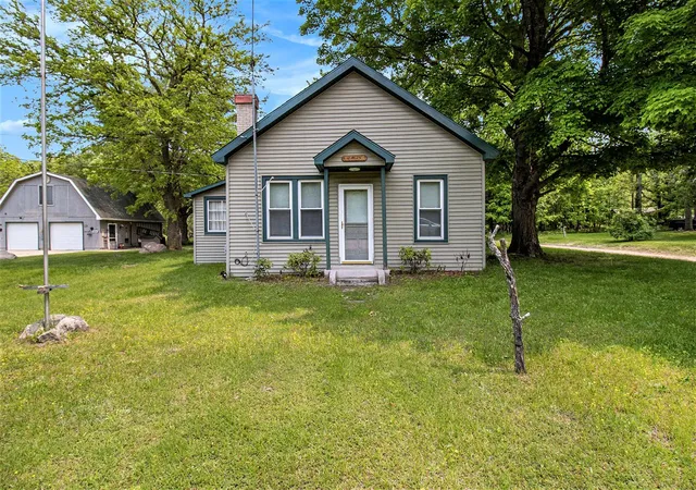 2nd image of 1754 Maggie St, Fountain, MI 49410 | MLS# 70536077