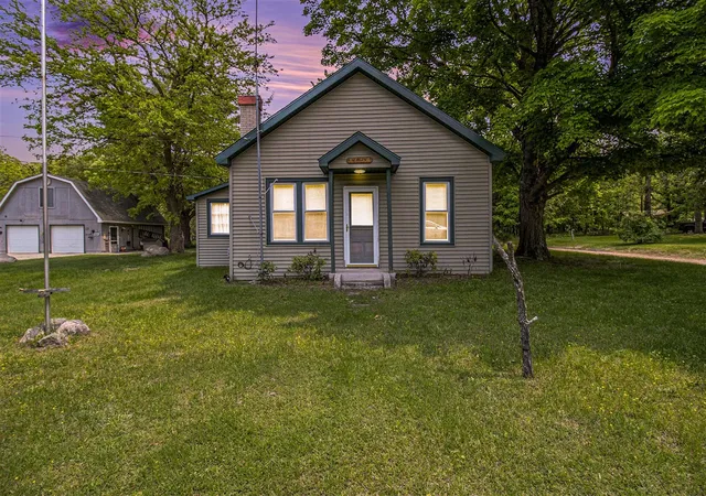 Photo 3 of Single family home for sale at 1754 Maggie St, Fountain, MI 49410 | MLS# 70536077 | Listing updated on 2026-08-22