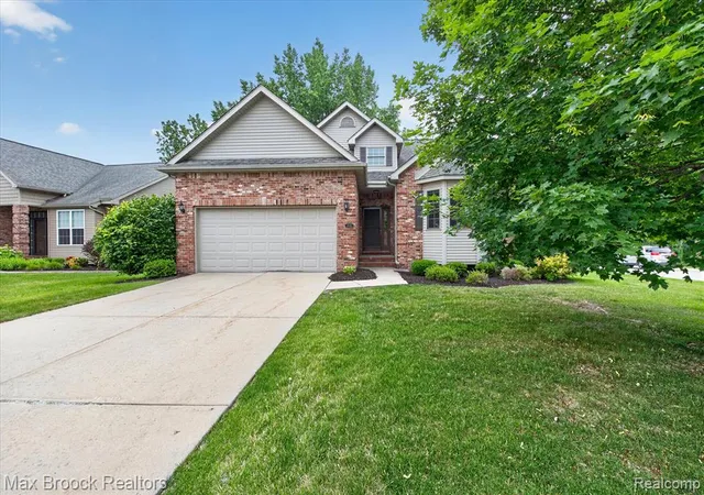 Homes for sale in Fenton, MI | 13141 Harbor Landings Dr #76, Fenton, MI 48430 | MLS# 61006333