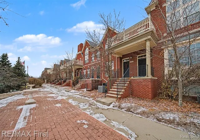4th image of 1582 Devon Ln, Troy, MI 48084 | MLS# 61008671