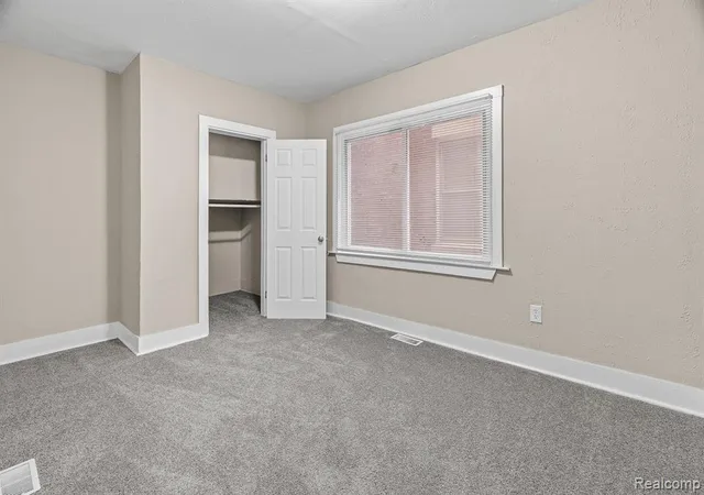 Photo 4 of House for sale at 1975 Taylor St, Detroit, MI 48206 | MLS# 61001091 | Listing updated on 2026-07-07