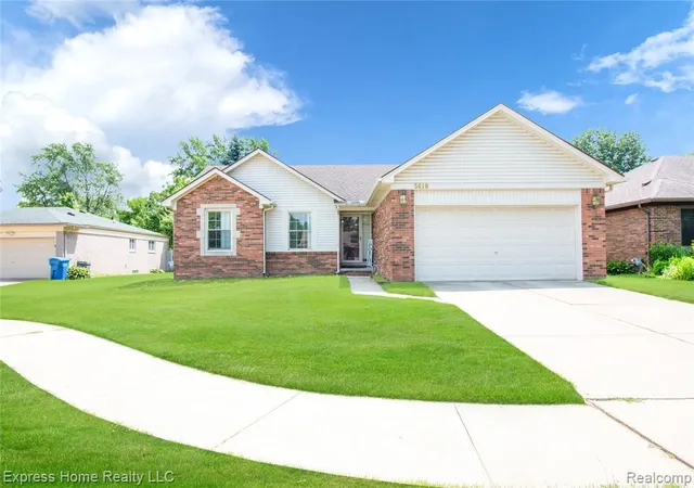 1st image of 5010 Kelly Dr, Warren, MI 48092 5022 | MLS# 61007856