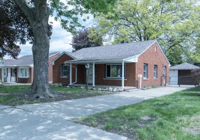 1st image of 3525 Syracuse St, Dearborn, MI 48124 | MLS# 70531162