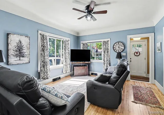 4th image of 4214 Mill St, North Branch, MI 48461 | MLS# 61000328