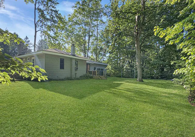 5th image of 226 Seneca Pl, Cadillac, MI 49601 | MLS# 80071172