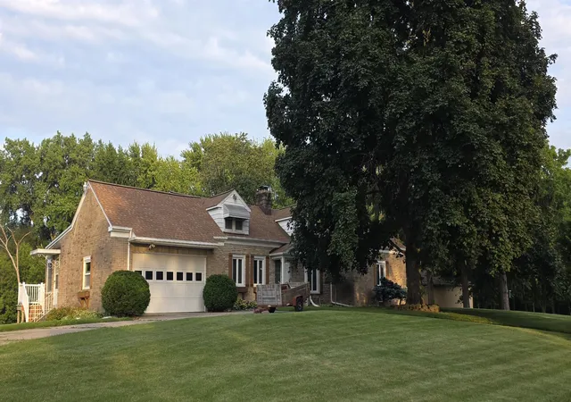 Photo 3 of Single family home for sale at 1180 N River Rd, Saginaw, MI 48609 | MLS# 50215286 | Listing updated on 2026-08-19