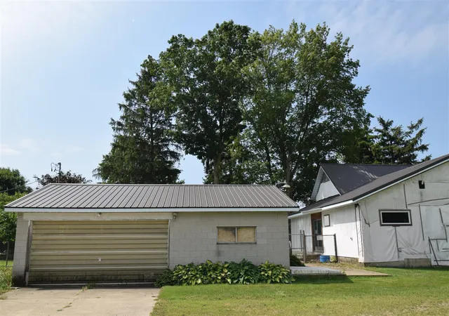 Homes for sale in Hartford, MI | 71627 County Road 681, Hartford, MI 49057 | MLS# 70481020