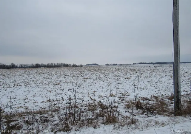 Homes for sale in Pinconning, MI | 1420 E Pinconning Rd, Pinconning, MI 48650 | MLS# 60376197