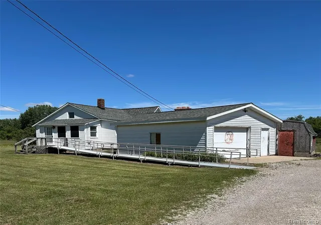 Homes for sale in Caro, MI | 3850 Densmore Rd, Caro, MI 48723 | MLS# 61006453