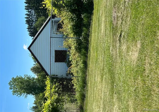 Homes for sale in Caro, MI | 3850 Densmore Rd, Caro, MI 48723 | MLS# 61006453