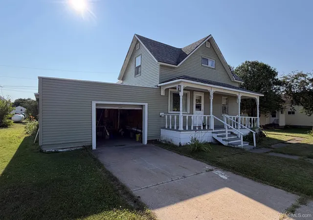 Photo 1 of Single family home for sale at 380 Hemlock St, Republic, MI 49879 | MLS# 50218754 | Listing updated on 2026-09-01