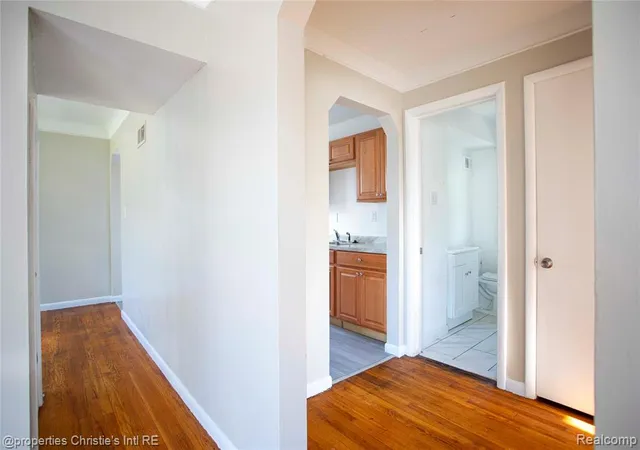 Photo 4 of Sale Pending at 17606 Tennyson St, Roseville, MI 48066 2836 | MLS# 61003862 | Listing updated on 2026-09-14