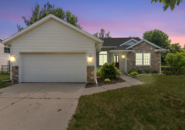 image of 187 Riverwood Dr, Middleville, MI 49333 | MLS# 70540481