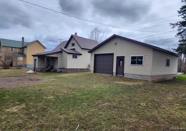 Homes for sale in Lake Linden, MI | 28206 Ninth St #3, Lake Linden, MI 49945 | MLS# 50199482