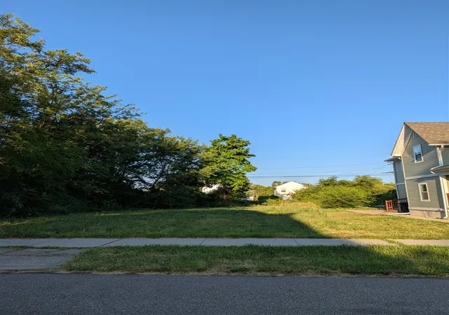 Land for sale at 3973 16Th St, Detroit, MI 48208-2653 | MLS# 70549156
