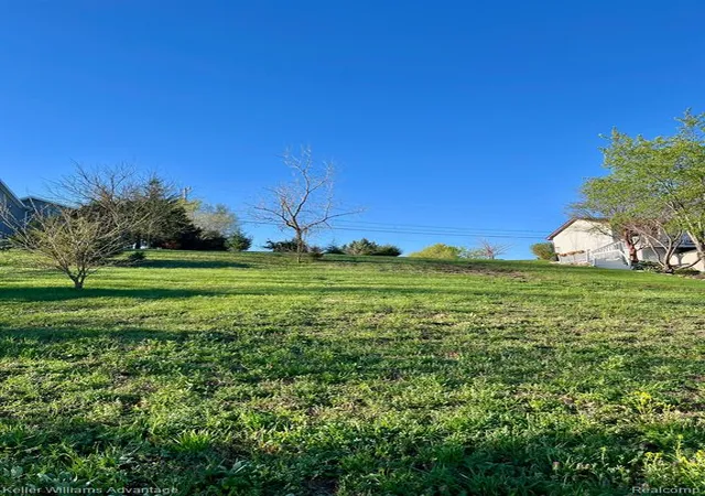 Photo 5 of Sale Pending at 14378 Kildare Ln, Cement City, MI 49233 | MLS# 61024035 | Listing updated on 2026-09-01