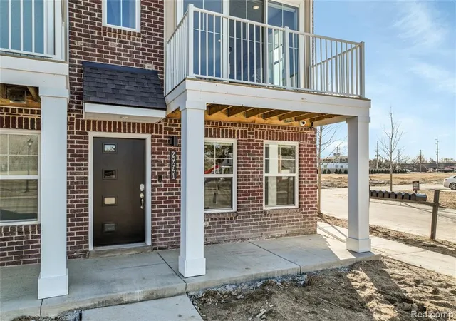 Photo 5 of Condo for sale at 30037 Center St #20, New Hudson, MI 48165 | MLS# 61018607 | Listing updated on 2026-08-07