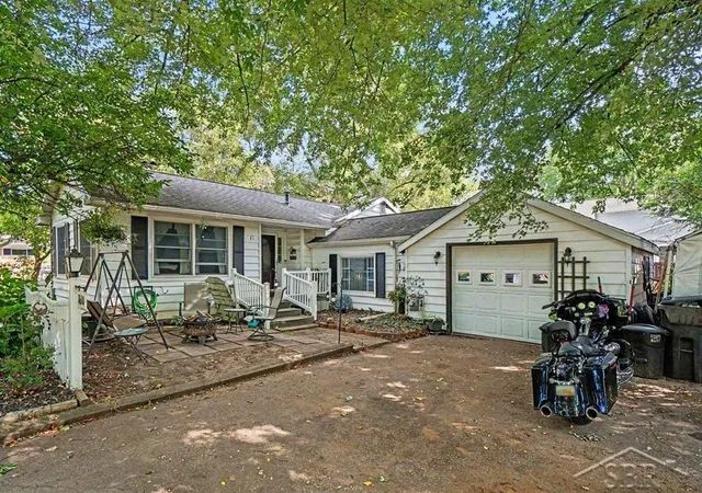 1st image of 1610 E Ashman St, Midland, MI 48642 | MLS# 50219396