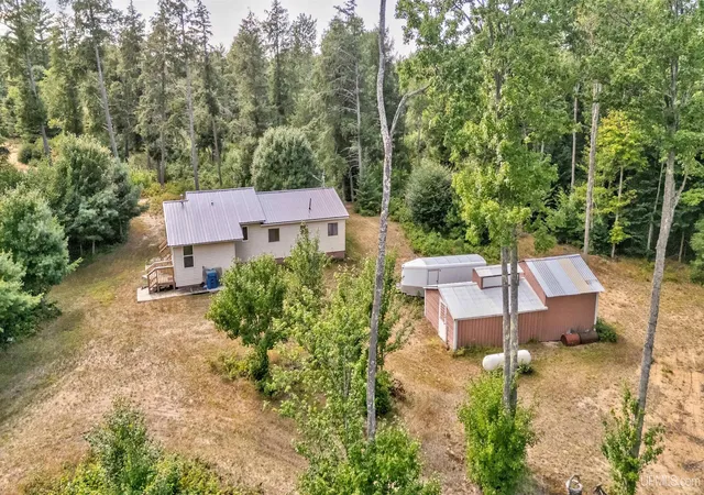 53rd image of 5307 N Cal's Dr, Manistique, MI 49854 | MLS# 50219650
