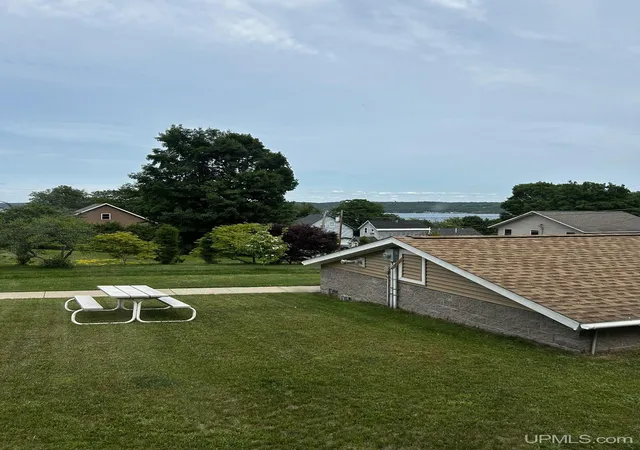Homes for sale in Munising, MI | 204 Walnut St, Munising, MI 49862 | MLS# 50213610