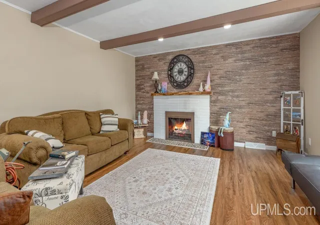 Homes for sale in Iron Mountain, MI | 910 Houghteling St, Iron Mountain, MI 49801 | MLS# 50214030