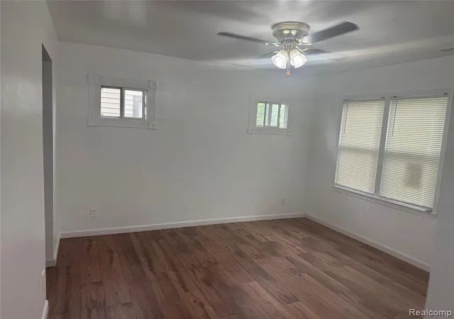 Photo 3 of Single family home for sale at 4956 Huron St, Dearborn Heights, MI 48125 2926 | MLS# 61012046 | Listing updated on 2026-10-16