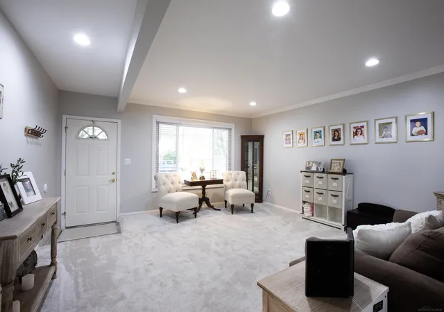 Photo 3 of Sale Pending at 30918 Primrose Dr, Warren, MI 48088 | MLS# 50219844 | Listing updated on 2026-09-04