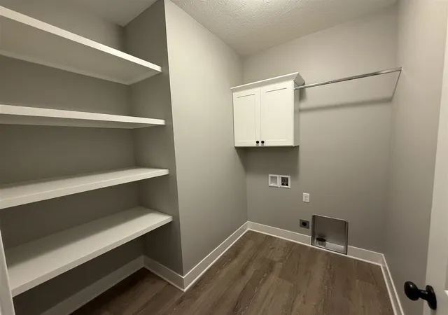 Listing Photo 5 - Condo for sale in building located at 11980 Smithfield Dr, Holland, MI 49424 - Unit #50