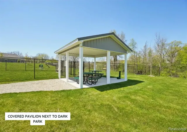 10th image of 7033 Opfer Dr, Ann Arbor, MI 48105 | MLS# 61006735