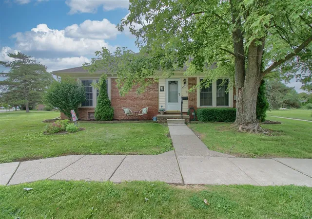 1st image of 44507 N Umberland Cir, Canton, MI 48187 | MLS# 70545012
