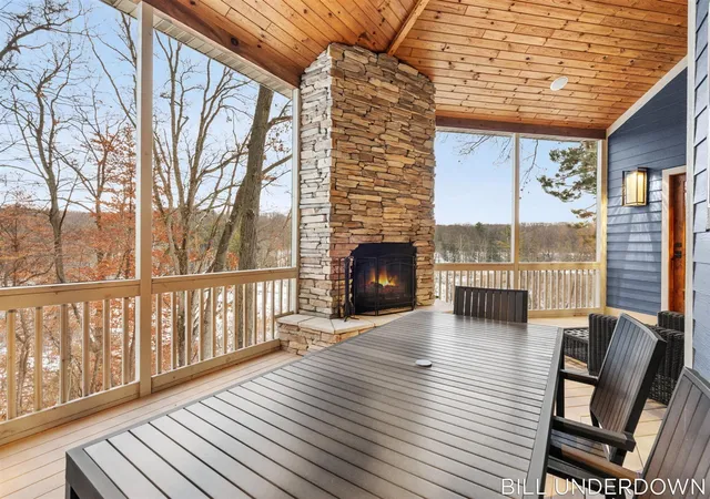 3rd image of 3293 Timberidge Trl, Saugatuck, MI 49453 | MLS# 70521712