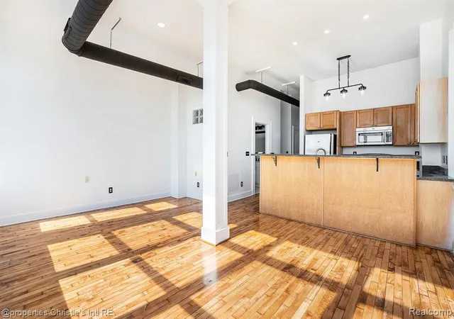 4th image of 8820 Joseph Campau St #3, Hamtramck, MI 48212 | MLS# 60970710