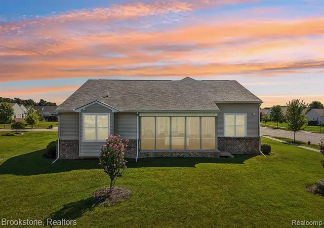 2nd image of 9350 Pebble Beach Ln, Grand Blanc, MI 48439 | MLS# 61016492