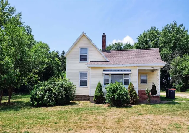 Photo 1 of Single family home for sale at 354 Country Clb Rd, Holland, MI 49423 | MLS# 70537969 | Listing updated on 2026-06-22