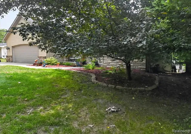 Photo 4 of Single family home for sale at 4915 Anglers Ln, Gladwin, MI 48624 7625 | MLS# 61013595 | Listing updated on 2026-08-27
