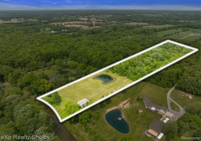 2nd image of 14721 Terry Rd, Berlin, MI 48002 | MLS# 60400119