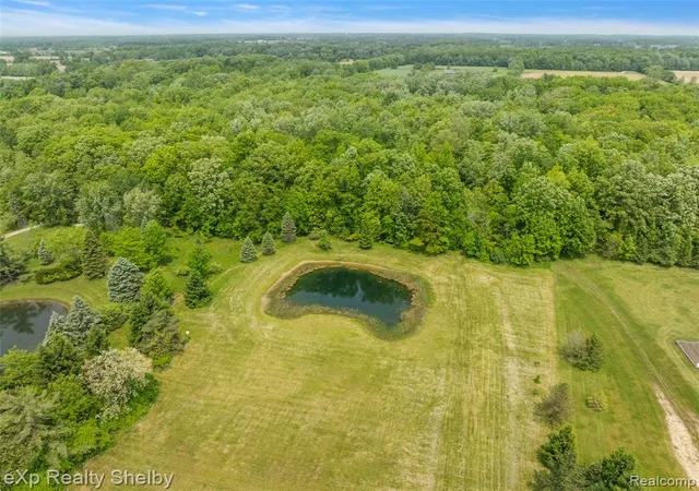 35th image of 14721 Terry Rd, Berlin, MI 48002 | MLS# 60400119