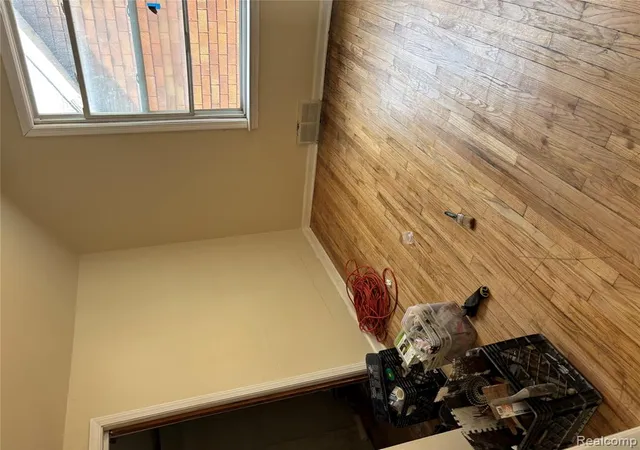 3rd image of 12757 Hampshire St, Detroit, MI 48213 | MLS# 60926250