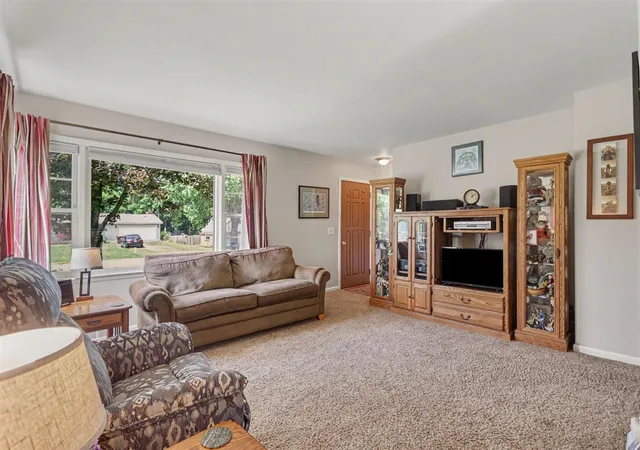 Photo 4 of Single family home for sale at 548 N Linden St, Marshall, MI 49068 | MLS# 70555247 | Listing updated on 2026-09-10