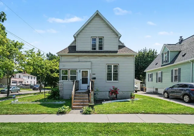Homes for sale in Bay City, MI | 1401 Garfield Ave, Bay City, MI 48708 | MLS# 50214619