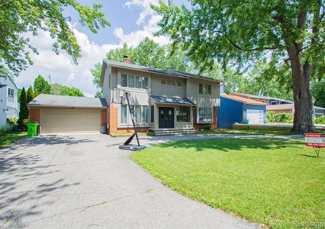 Photo 2 of Single family home for sale at 2110 Langham Dr, West Bloomfield, MI 48323 | MLS# 60984126 | Listing updated on 2026-07-30